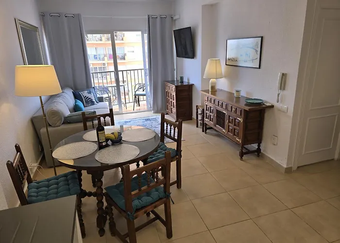 Apartment First Line Sea View *